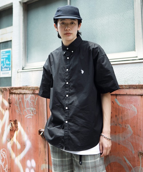 U.S. POLO ASSN.(ユーエスポロアッスン)の「U.S. POLO ASSN. / ユーエスポロアッスン 別注 コラボ ビッグシルエット オーバーサイズ 半袖シャツ(シャツ/ブラウス・メンズ・ホワイト/ブラック/ネイビー/ブルー/ライトベージュ/ブルー系その他/ブラック系その他2/サックスブルー/ブルー系その他2/ブラック系その他・MEDIUM/LARGE)」の15枚目の写真