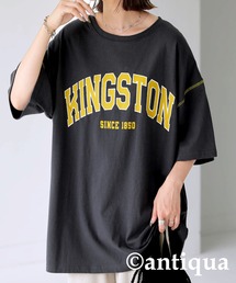 最旬カジュアルスタイル。カレッジロゴT