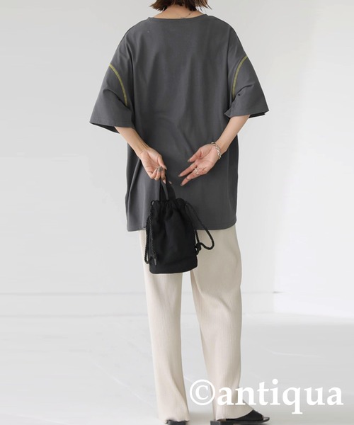 antiqua(アンティカ)の「最旬カジュアルスタイル。カレッジロゴT(Tシャツ/カットソー・レディース・ホワイト/グレー・FREE)」の9枚目の写真