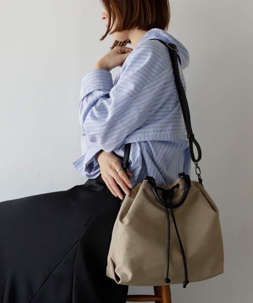 VitaFelice（ヴィータフェリーチェ）の「巾着2wayナイロントートバッグ A4 ショルダーバッグ 大容量トート（トートバッグ・レディース・ブラック/ベージュ/グリーン/グレー/アイボリー/ブラウン系その他/カーキ系・FREE）」の21枚目の写真