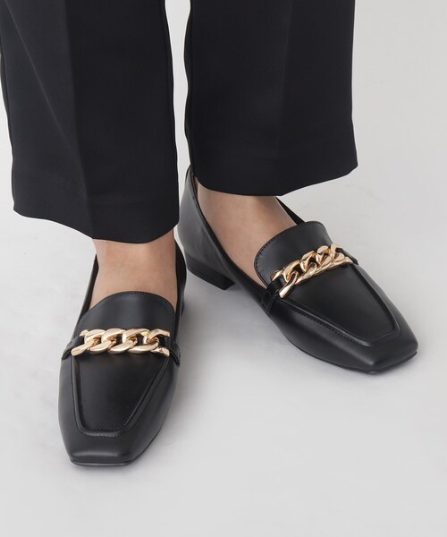 OPAQUE.CLIP（オペークドットクリップ）の「◆スクエアトゥチェーンローファー（その他シューズ・レディース・オフホワイト/ブラック/ベージュ・02/03）」の3枚目の写真