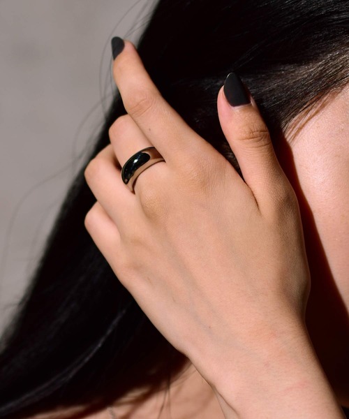 LHME(エルエイチエムイー)の「LHME プランプリング/サージカルステンレス316L(金属アレルギー対応)(リング・レディース・シルバー/ゴールド・9号/11号/13号/15号)」の4枚目の写真