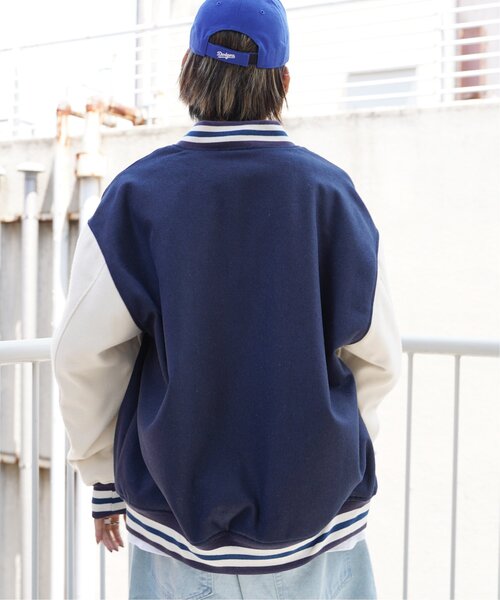 VENCEEXCHANGE(ヴァンスエクスチェンジ)の「フェイクメルトン切り替えBIGスタジャン/オーバーサイズ配色切り替えブルゾン(スタジャン・メンズ・ブラック/グリーン/ネイビー・FREE)」の22枚目の写真