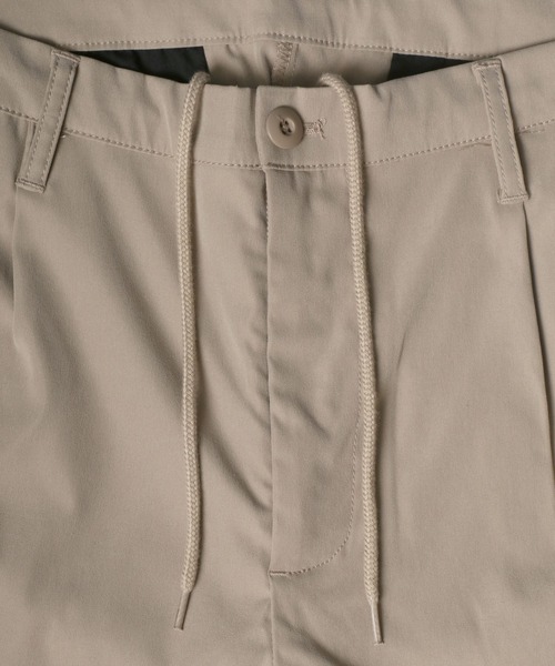 ANPAS（アンパス）の「Stretch Tuck Wide Chino Pants/ストレッチ タックワイド チノパンツ スラックス（スラックス・メンズ・ブラック/ベージュ/ブルー/グリーン・LL/M/L）」の11枚目の写真