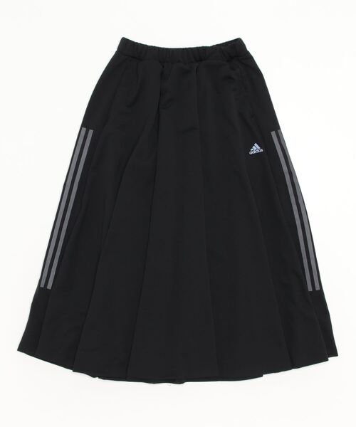 adidas（アディダス）の「24/7 ルーズフィット スカート