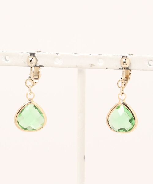 tone(トーン)の「【Boite de maco】Green Dropイヤリング(イヤリング・レディース・ゴールド・FREE)」の1枚目の写真