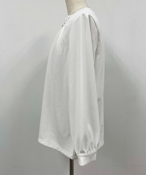 PICCIN（ピッチン）の「ストレッチジョーゼットネックパールブラウス（シャツ/ブラウス・レディース・ネイビー/ホワイト・M）」の22枚目の写真