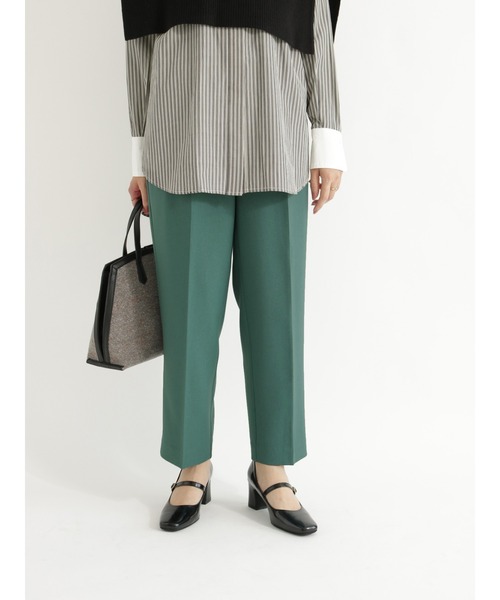 Te chichi（テチチ）の「ハイウエストタックテーパードパンツ（その他パンツ・レディース・ブラウン/オフホワイト/グリーン・SMALL/MEDIUM）」の3枚目の写真