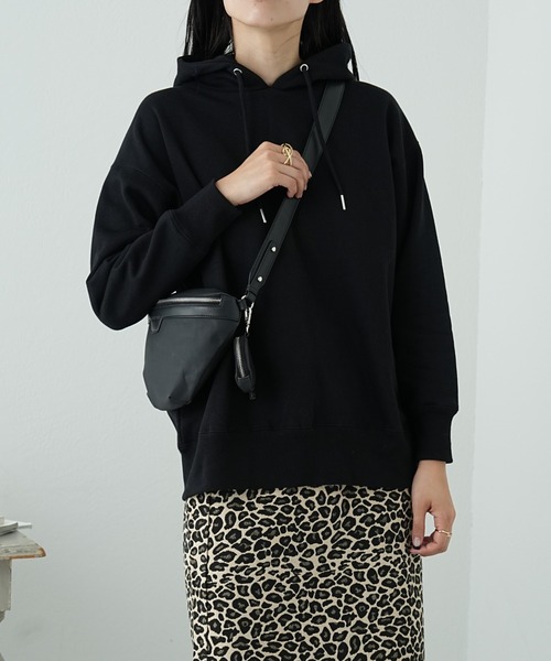 COLONY 2139（コロニートゥーワンスリーナイン）の「裏起毛フードパーカー（パーカー・レディース・グレー/オフホワイト/ブルー/ブラック・FREE）」の16枚目の写真