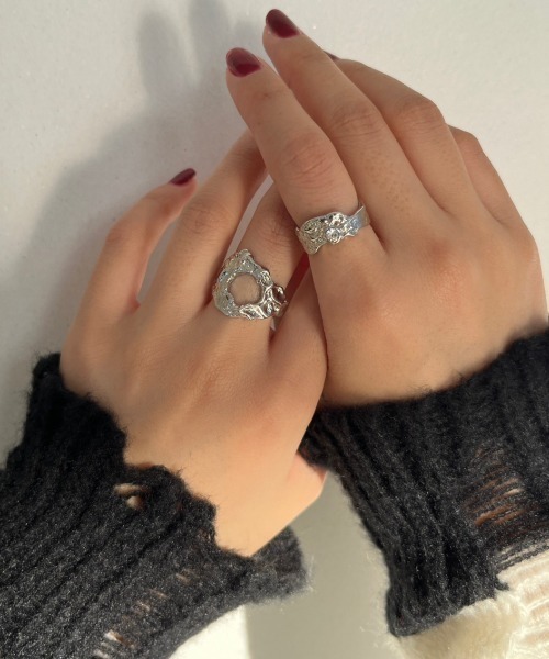 nemne store(ネンネストア)の「【accessory】デザインリング2点セット(リング・レディース・ゴールド/シルバー・フリー)」の3枚目の写真