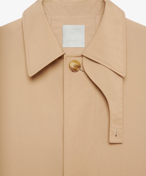 GIVENCHY（ジバンシイ）の「コットン タフタ トレンチコート（チェスターコート・レディース・ベージュ・44/46/48/50/52/54/56/58/60/62）」の2枚目の写真