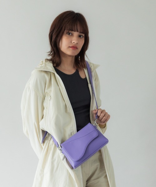 CONTROL FREAK / CTFK(コントロールフリーク)の「CONTROL FREAK(コントロールフリーク)WAVEショルダー(ショルダーバッグ・レディース・ブラック/ベージュ/ライム/パープル・FREE)」の4枚目の写真