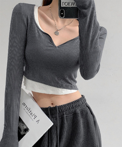 c.u.l（シーユーエル）の「ゆるくしゅ レイヤード風カットソー culw380（Tシャツ/カットソー・レディース・グレー/ブラック/アイボリー/ベージュ・M/S）」の3枚目の写真