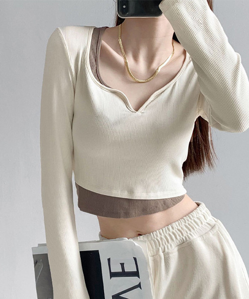 c.u.l（シーユーエル）の「ゆるくしゅ レイヤード風カットソー culw380（Tシャツ/カットソー・レディース・グレー/ブラック/アイボリー/ベージュ・M/S）」の2枚目の写真