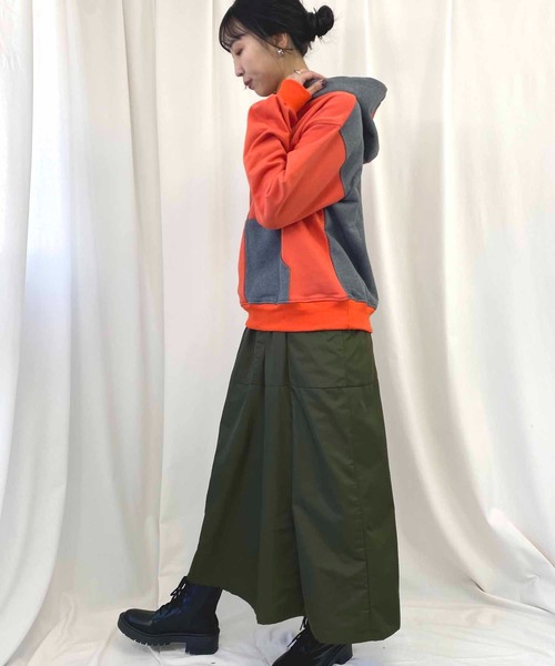 NANEA(ナネア)の「裏地付きギャザーフレアスカート(スカート・レディース・カーキ/ブラック・ONE SIZE)」の1枚目の写真