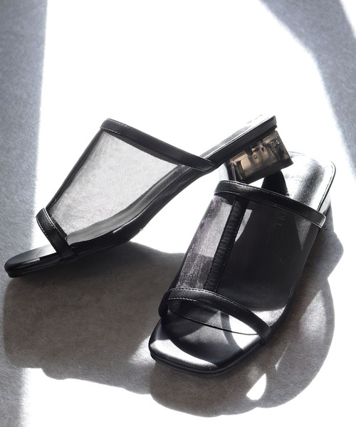 LibertyDoll(リバティードール)の「オープントゥチュールクリアヒールミュール(サンダル・レディース・ブラック×ブラック/ブラック/ベージュ/アイボリー/シルバー・L/S/M/LL/SS/3L)」の3枚目の写真