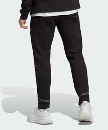 adidas（アディダス）の「Designed for Gameday パンツ