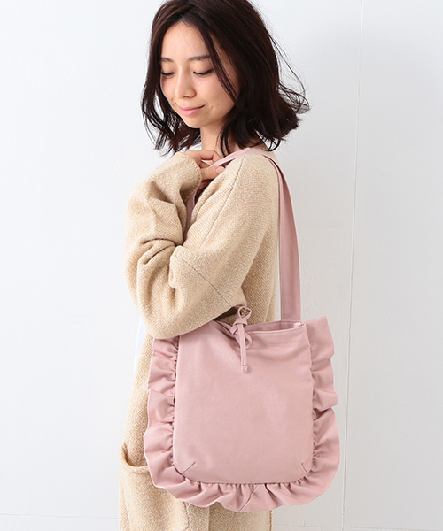 Ray BEAMS（レイビームス）の「Ray BEAMS / フリル ショルダーバッグ（ショルダーバッグ・レディース・オフホワイト/オリーブ/ピンク/ブルー・ONE SIZE）」の4枚目の写真