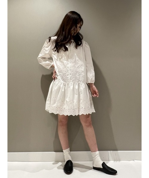 GAP(ギャップ)の「アイレット ミニワンピース(ワンピース・レディース・ネイビー/パープル系その他/オフホワイト・XS/S/M/L/XXS)」の17枚目の写真