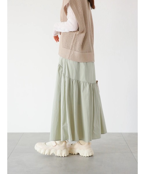 ehka sopo(エヘカソポ)の「ナイロンギャザースカート(スカート・レディース・ブラック/ベージュ/グリーン・フリ-)」の10枚目の写真