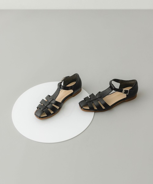 RODE SKO(ロデスコ)の「『MADE IN JAPAN』グルカサンダル(サンダル・レディース・ベージュ/ホワイト/ブラック・36/37/38)」の2枚目の写真