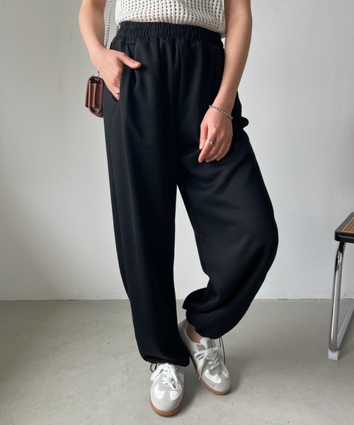CLEA(クレア)の「すそドロスト スウェットワイドジョガーパンツ(その他パンツ・レディース・グリーン/ホワイト/ブラック/グレー・FREE)」の14枚目の写真