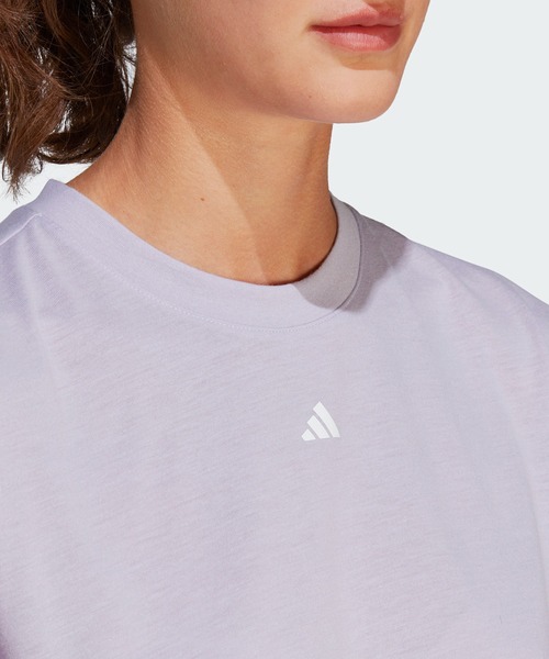adidas（アディダス）の「スタジオ Tシャツ / ヨガウェア / バックデザイン / アディダス adidas（Tシャツ/カットソー・レディース・パープル/ブラック・LARGE/MEDIUM/SMALL/X-LARGE/XX-LARGE）」の4枚目の写真