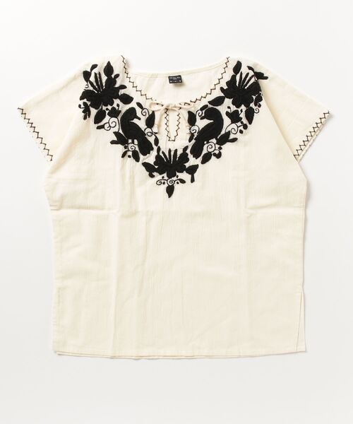 SAWINTO（ソイント）の「HAND EMBROIDERY S/S BLOUSE（シャツ/ブラウス・レディース・ブルー/マルチ/ブラック・ONE SIZE）」の2枚目の写真