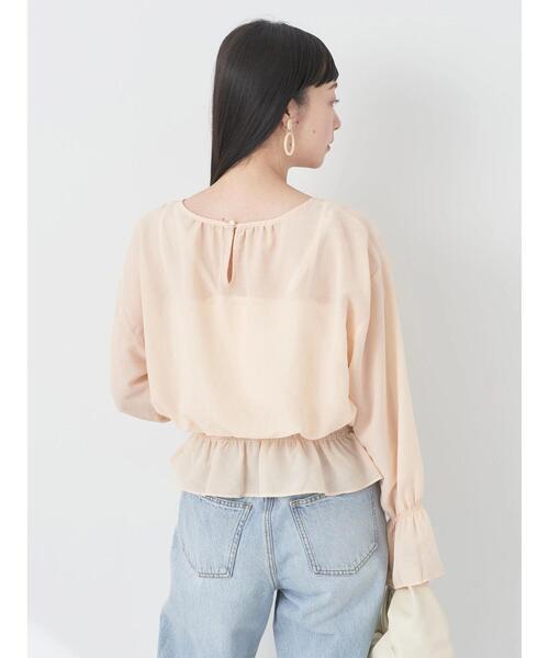 earth music&ecology（アースミュージックアンドエコロジー）の「シャーリングシアーブラウス（シャツ/ブラウス・レディース・ベージュ/ピンク/オフホワイト/ブルー・FREE）」の12枚目の写真
