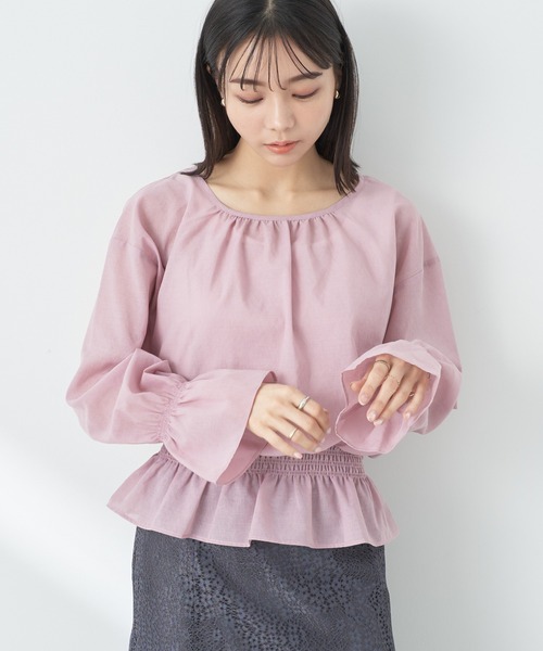 earth music&ecology（アースミュージックアンドエコロジー）の「シャーリングシアーブラウス（シャツ/ブラウス・レディース・ベージュ/ピンク/オフホワイト/ブルー・FREE）」の4枚目の写真