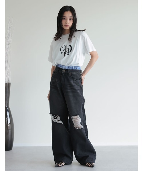 Re:EDIT（リエディ）の「[華奢見えが叶う][着た瞬間ひんやり][接触冷感][UVカット]スタックロゴプリントTシャツ（Tシャツ/カットソー・レディース・ブラック/ホワイト×ブラック/ホワイト×ブルー/ネイビー×ホワイト/チャコール/グレー系その他/ホワイト×シルバー・MEDIUM/LARGE）」の19枚目の写真