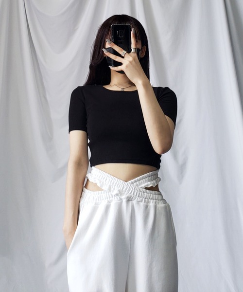 me+em select(ミームセレクト)の「※※カットアウトウエストクロスルーズスウェットパンツ【 韓国製 】(スウェットパンツ・レディース・アイボリー/ブラック・FREE)」の9枚目の写真