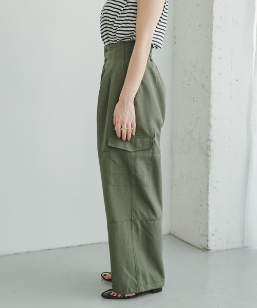 ITEMS URBANRESEARCH(アイテムズ アーバンリサーチ)の「ウエストタックパラシュートパンツ(その他パンツ・レディース・カーキ/ブラック/ホワイト・FREE)」の18枚目の写真