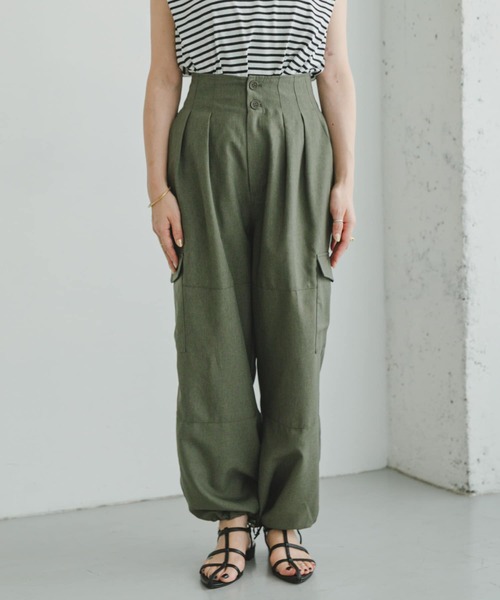 ITEMS URBANRESEARCH(アイテムズ アーバンリサーチ)の「ウエストタックパラシュートパンツ(その他パンツ・レディース・カーキ/ブラック/ホワイト・FREE)」の20枚目の写真
