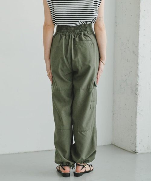 ITEMS URBANRESEARCH(アイテムズ アーバンリサーチ)の「ウエストタックパラシュートパンツ(その他パンツ・レディース・カーキ/ブラック/ホワイト・FREE)」の22枚目の写真