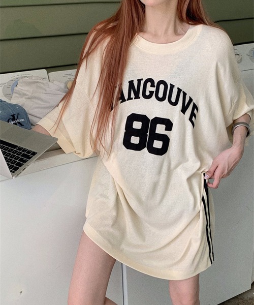 LYEON（リヨン）の「サイドラインビッグシルエットTシャツ（Tシャツ/カットソー・レディース・ベージュ/ブラック・FREE）」の2枚目の写真