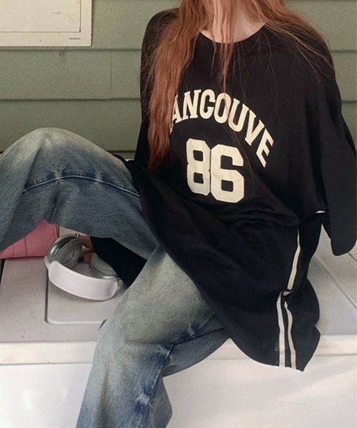 LYEON（リヨン）の「サイドラインビッグシルエットTシャツ（Tシャツ/カットソー・レディース・ベージュ/ブラック・FREE）」の5枚目の写真