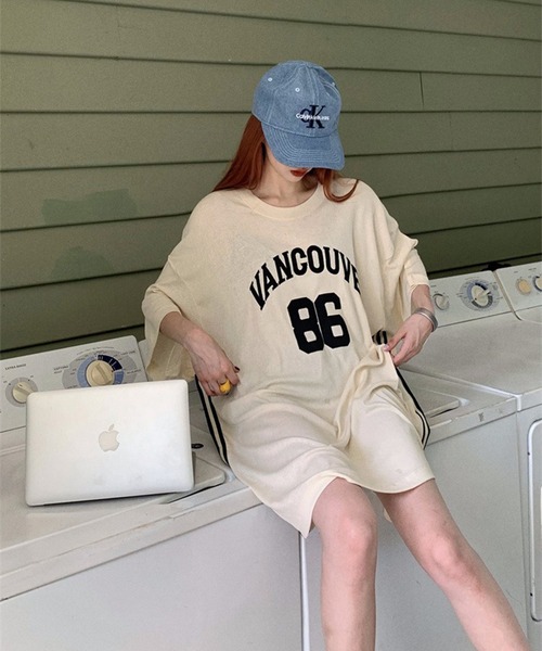 LYEON（リヨン）の「サイドラインビッグシルエットTシャツ（Tシャツ/カットソー・レディース・ベージュ/ブラック・FREE）」の8枚目の写真