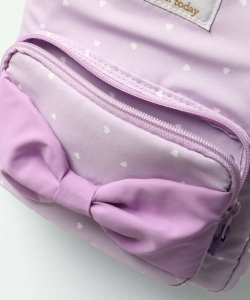 Kids Foret(キッズフォーレ)の「撥水加工リボン付きハート柄リュック(バックパック/リュック・キッズ・ラベンダー/ライトピンク・M/L)」の7枚目の写真