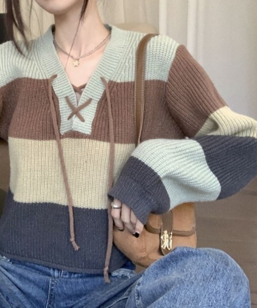 deux amour（ドゥーザムール）の「多色ボーダー畦ニットレースアップ短丈プルオーバー（ニット/セーター・レディース・グリーン・FREE）」の5枚目の写真