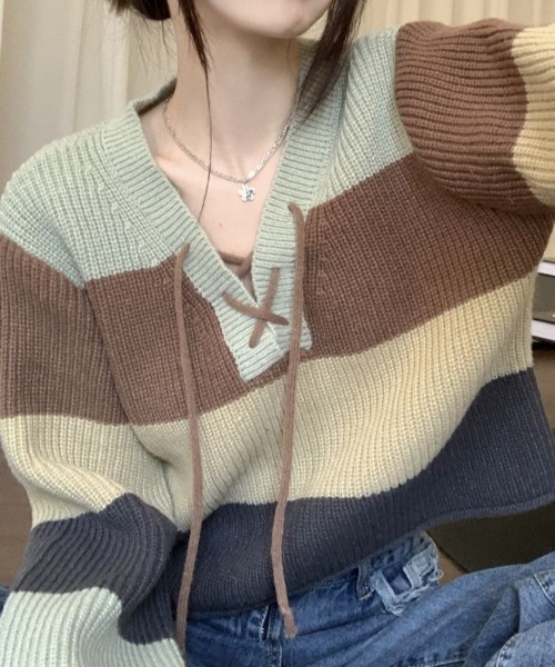 deux amour（ドゥーザムール）の「多色ボーダー畦ニットレースアップ短丈プルオーバー（ニット/セーター・レディース・グリーン・FREE）」の3枚目の写真