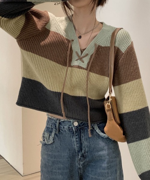 deux amour（ドゥーザムール）の「多色ボーダー畦ニットレースアップ短丈プルオーバー（ニット/セーター・レディース・グリーン・FREE）」の6枚目の写真