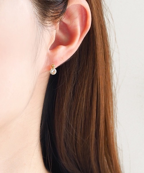itam(アイタム)の「【itam】アイタム/ キュービックジルコニアセラミックポストピアス/金属アレルギー対応ピアス(ピアス(両耳用)・レディース・シルバー/ゴールド/ピンクゴールド・FREE)」の3枚目の写真