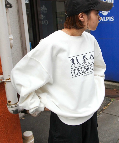 ZIP FIVE（ジップファイブ）の「【ZIP FIVE】 ビッグシルエット アソート 裏起毛 長袖 スウェット トレーナー（スウェット・レディース・ホワイト系4/ブラック系1/ホワイト系5/ベージュ系/グレー系3/アイボリー系6/グレー系4/ブラック系/ブラック系6/ブラック系7/ホワイト系1/ネイビー系/アイボリー/ダークグリーン/ブラック系3/ホワイト系8/ダークグリーン系1/ホワイト系その他2/ブラック系2/杢グレー/アイボリー系3/アイボリー系5/ネイビー系2/ホワイト系/ホワイト系7/ネイビー系1/グレー系/ブラック系4/グレー系2/グレー系1/ベージュ/ブラック系5/アイボリー系/ホワイト系2/ネイビー/ホワイト/ホワイト系6/ホワイト系3/グレー系5/アイボリー系2/アイボリー系7/オートミール/アイボリー系1/ブラック/ホワイト系9/ホワイト系その他/ダークグリーン系/チャコール/アイボリー系4・MEDIUM/X-LARGE/LARGE）」の13枚目の写真