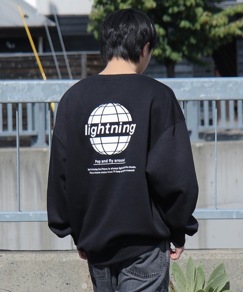 ZIP FIVE（ジップファイブ）の「【ZIP FIVE】 ビッグシルエット アソート 裏起毛 長袖 スウェット トレーナー（スウェット・レディース・ホワイト系4/ブラック系1/ホワイト系5/ベージュ系/グレー系3/アイボリー系6/グレー系4/ブラック系/ブラック系6/ブラック系7/ホワイト系1/ネイビー系/アイボリー/ダークグリーン/ブラック系3/ホワイト系8/ダークグリーン系1/ホワイト系その他2/ブラック系2/杢グレー/アイボリー系3/アイボリー系5/ネイビー系2/ホワイト系/ホワイト系7/ネイビー系1/グレー系/ブラック系4/グレー系2/グレー系1/ベージュ/ブラック系5/アイボリー系/ホワイト系2/ネイビー/ホワイト/ホワイト系6/ホワイト系3/グレー系5/アイボリー系2/アイボリー系7/オートミール/アイボリー系1/ブラック/ホワイト系9/ホワイト系その他/ダークグリーン系/チャコール/アイボリー系4・MEDIUM/X-LARGE/LARGE）」の16枚目の写真