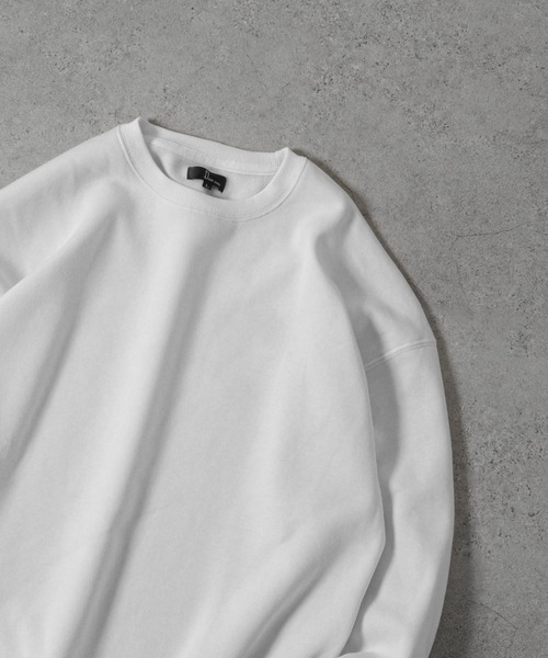 ZIP FIVE（ジップファイブ）の「【ZIP FIVE】 ビッグシルエット アソート 裏起毛 長袖 スウェット トレーナー（スウェット・レディース・ホワイト系4/ブラック系1/ホワイト系5/ベージュ系/グレー系3/アイボリー系6/グレー系4/ブラック系/ブラック系6/ブラック系7/ホワイト系1/ネイビー系/アイボリー/ダークグリーン/ブラック系3/ホワイト系8/ダークグリーン系1/ホワイト系その他2/ブラック系2/杢グレー/アイボリー系3/アイボリー系5/ネイビー系2/ホワイト系/ホワイト系7/ネイビー系1/グレー系/ブラック系4/グレー系2/グレー系1/ベージュ/ブラック系5/アイボリー系/ホワイト系2/ネイビー/ホワイト/ホワイト系6/ホワイト系3/グレー系5/アイボリー系2/アイボリー系7/オートミール/アイボリー系1/ブラック/ホワイト系9/ホワイト系その他/ダークグリーン系/チャコール/アイボリー系4・MEDIUM/X-LARGE/LARGE）」の2枚目の写真