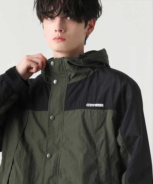 CONVERSE(コンバース)の「CONVERSE/切替マウンテンパーカー(マウンテンパーカー・メンズ・カーキ/ベージュ/ブルー/レッド・M/LL/L)」の15枚目の写真