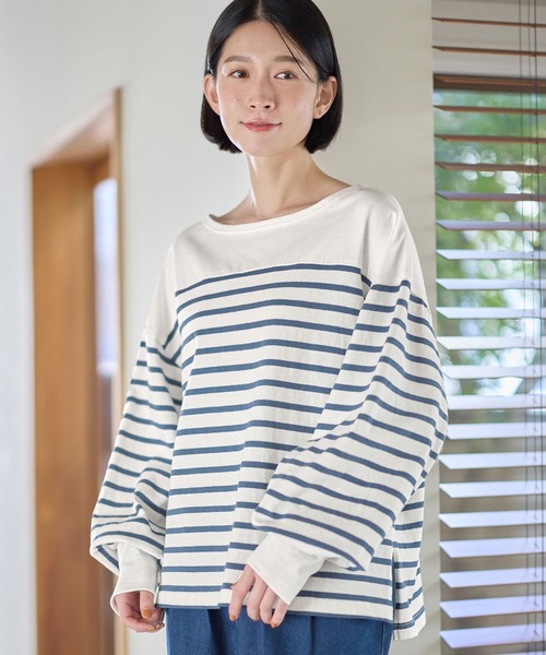 Viola e Viola(ヴィオラエヴィオラ)の「バスクボーダーパフ袖プルオーバー(Tシャツ/カットソー・レディース・オレンジ/ブラック/ブルー・L/LL/M/3L)」の2枚目の写真