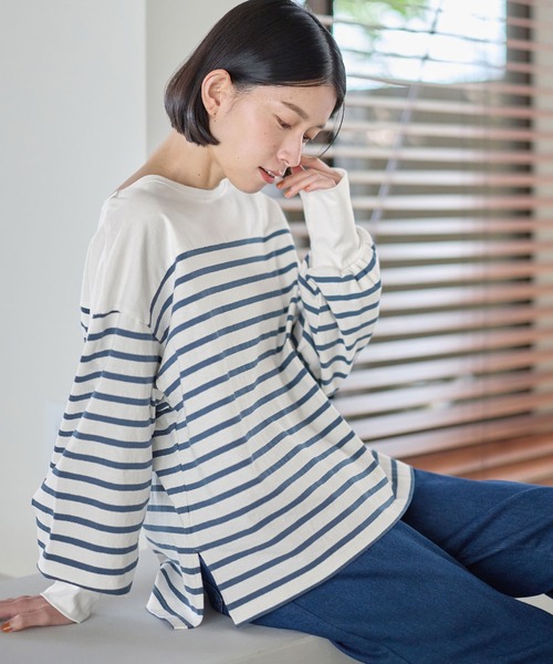Viola e Viola(ヴィオラエヴィオラ)の「バスクボーダーパフ袖プルオーバー(Tシャツ/カットソー・レディース・オレンジ/ブラック/ブルー・L/LL/M/3L)」の4枚目の写真