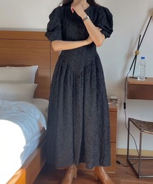 フラワーモチーフ半袖ワンピース
